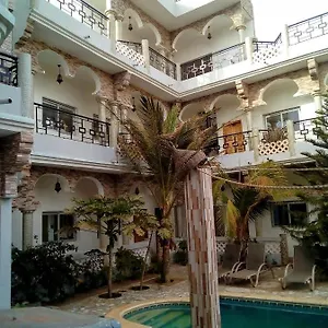 2* Hotel Paradialaw