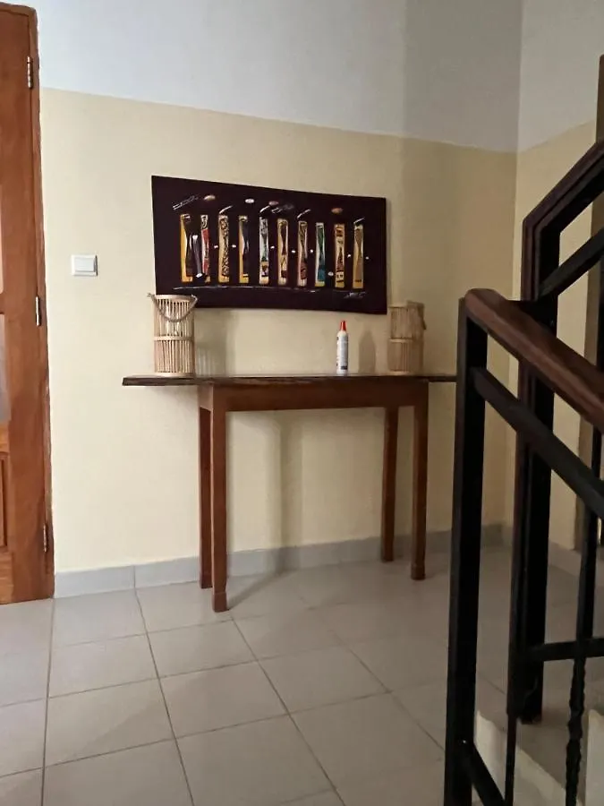 Les 5 Lanternes By Clara Panzió Dakar